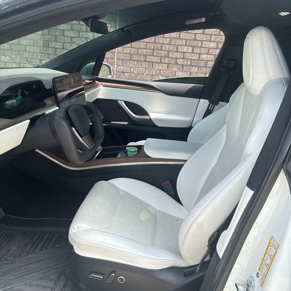 2022 Tesla Model X Base