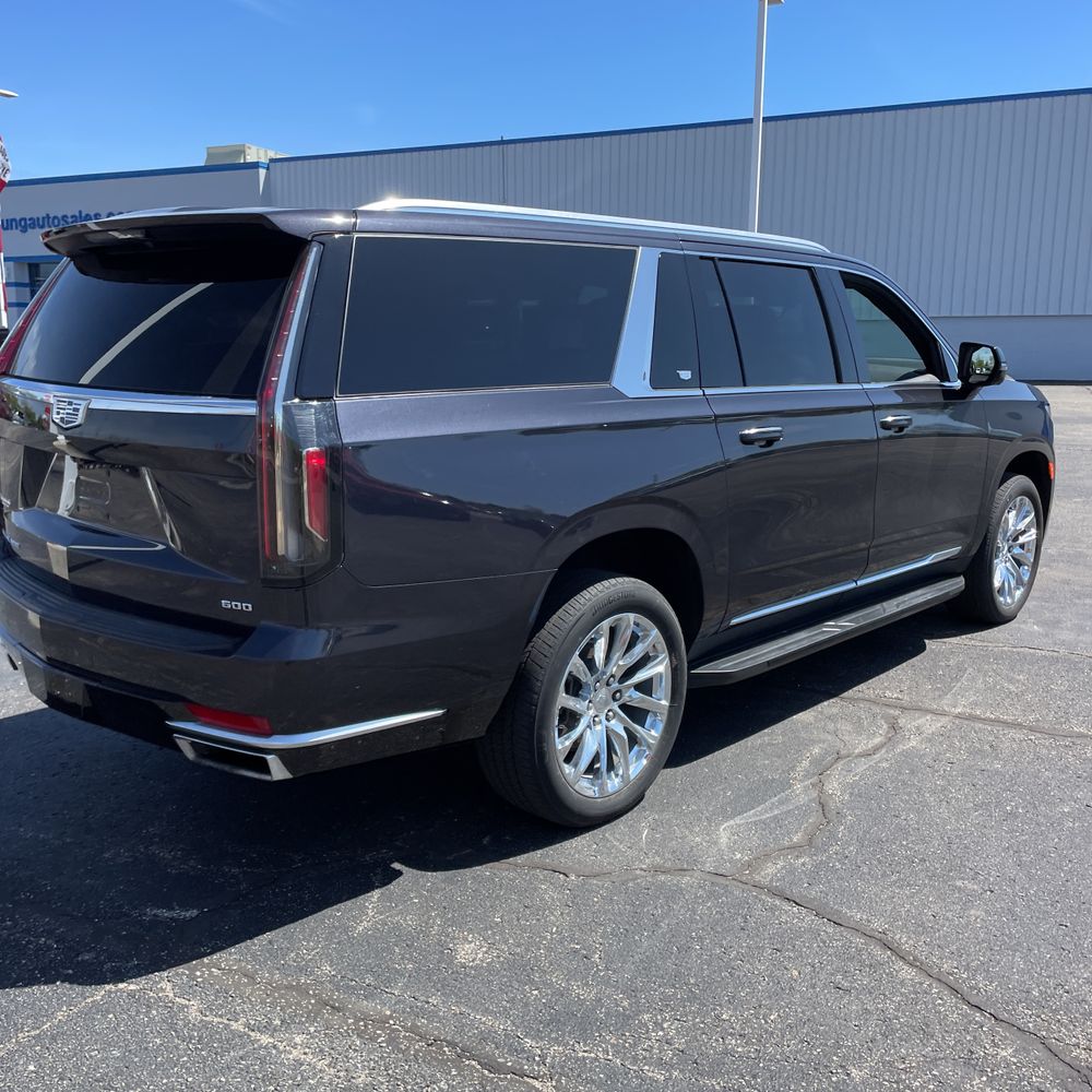 2023 Cadillac Escalade ESV Premium Luxury