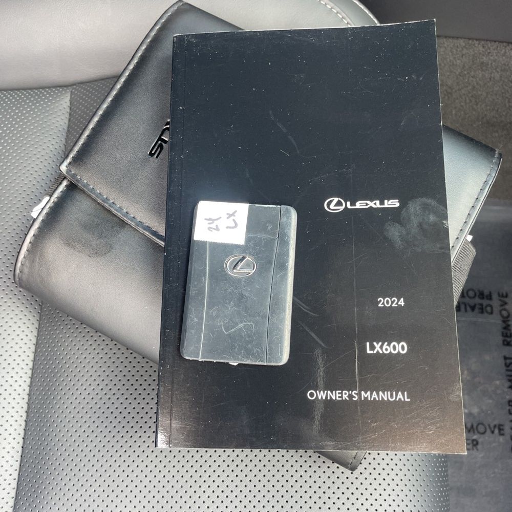 2024 Lexus LX 600 F SPORT Handling