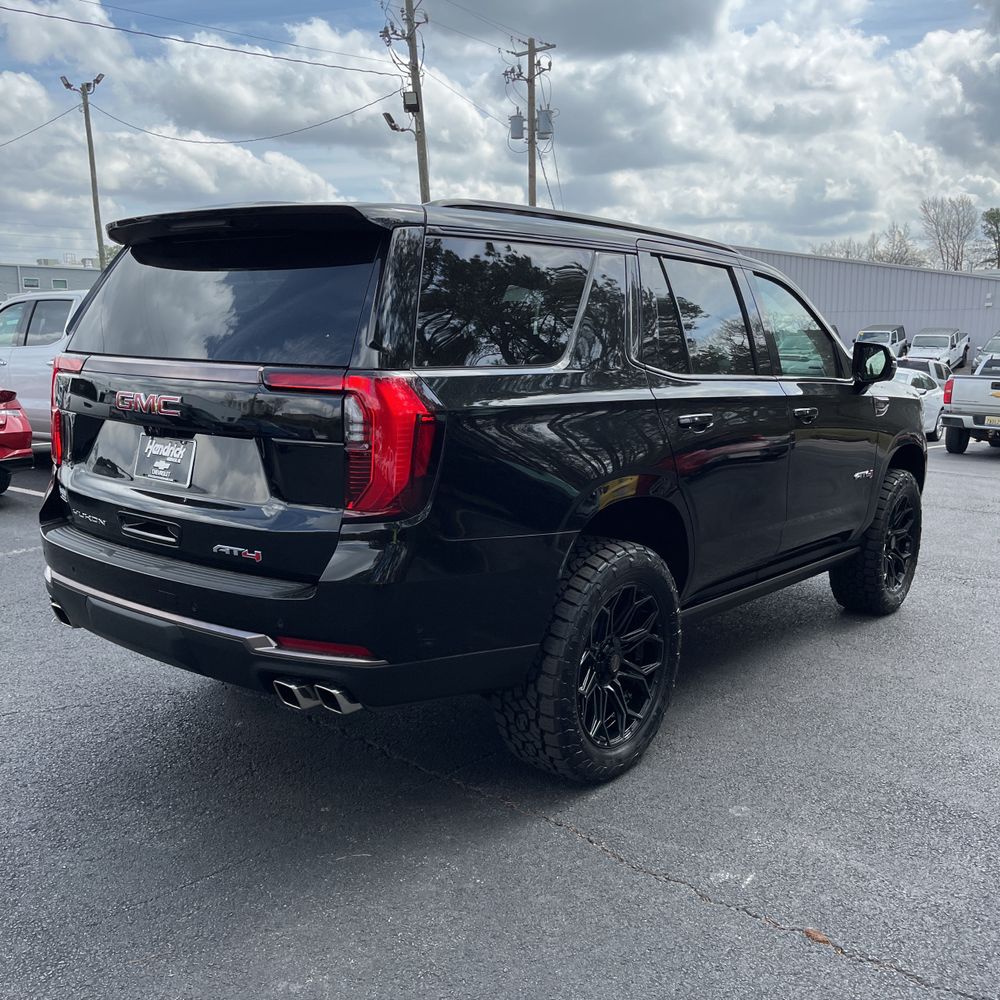 2025 GMC Yukon AT4 Ultimate