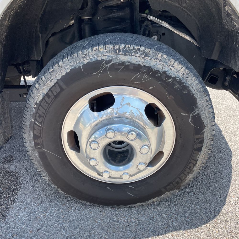 2025 Ford F-350 Super Duty Lariat