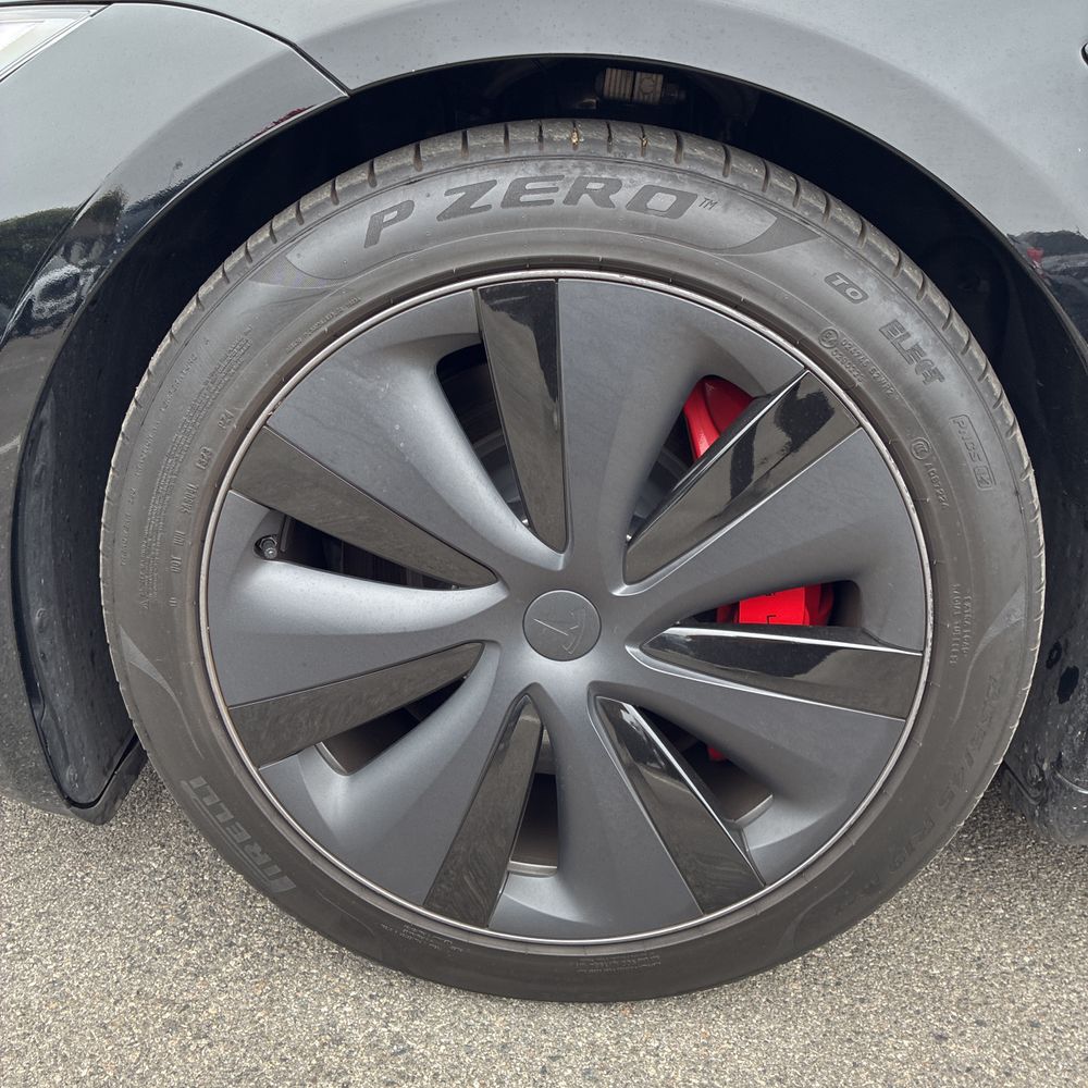 2023 Tesla Model S Plaid
