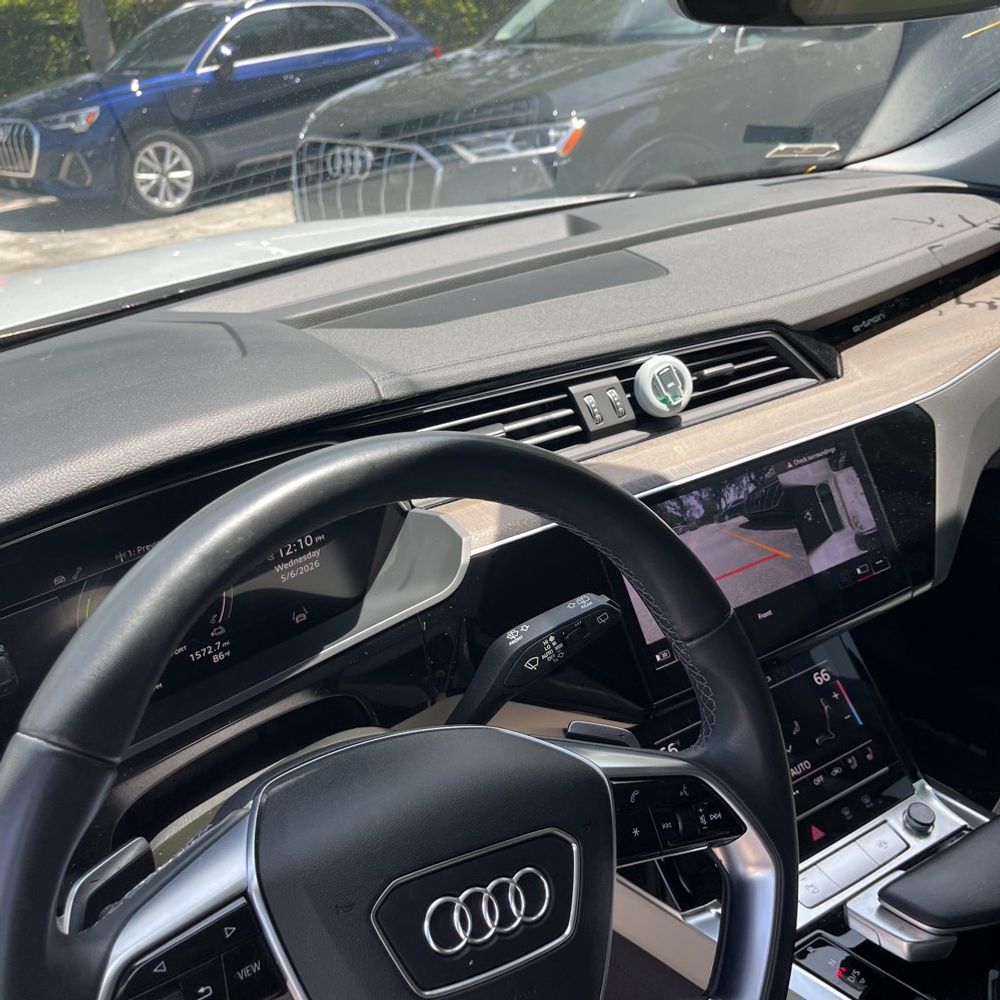 2024 Audi Q8 e-tron quattro Premium Plus