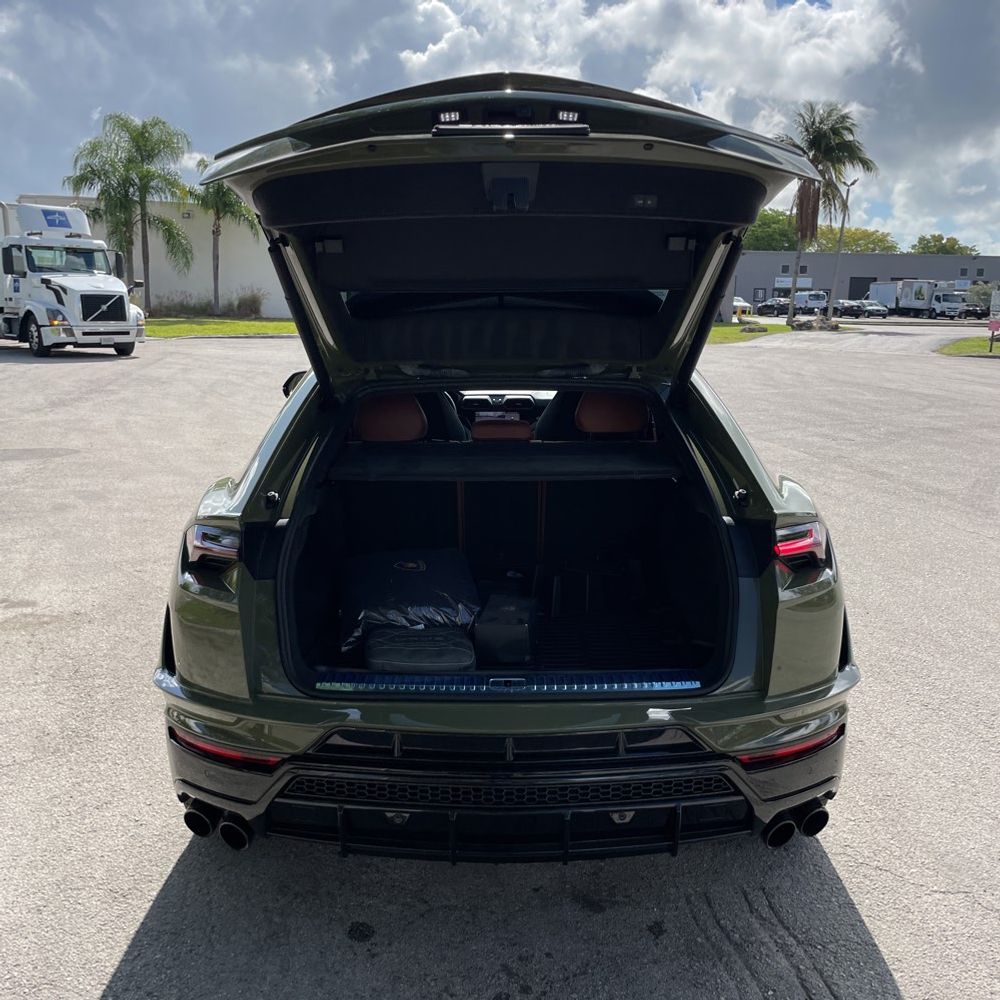 2024 Lamborghini Urus S