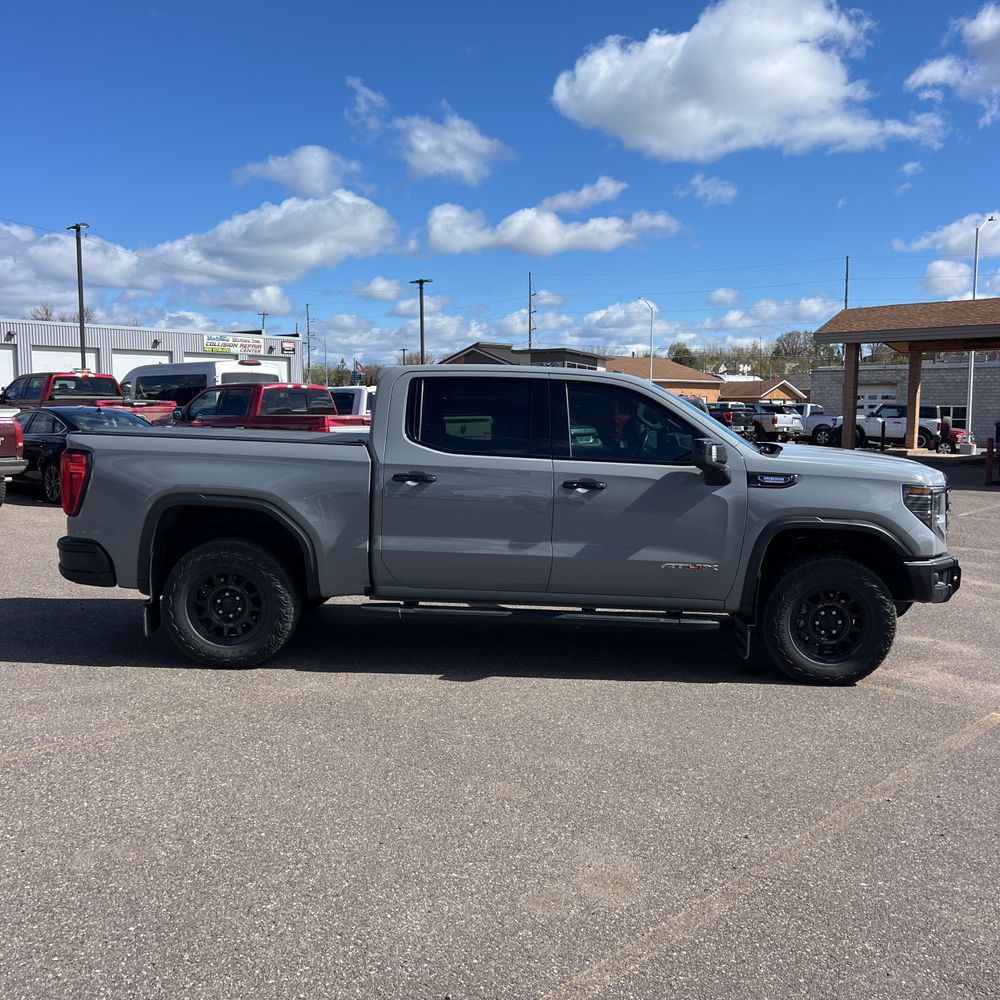 2024 GMC Sierra 1500 AT4X