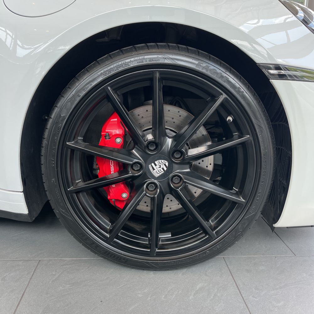 2020 Porsche 911 Carrera 4S