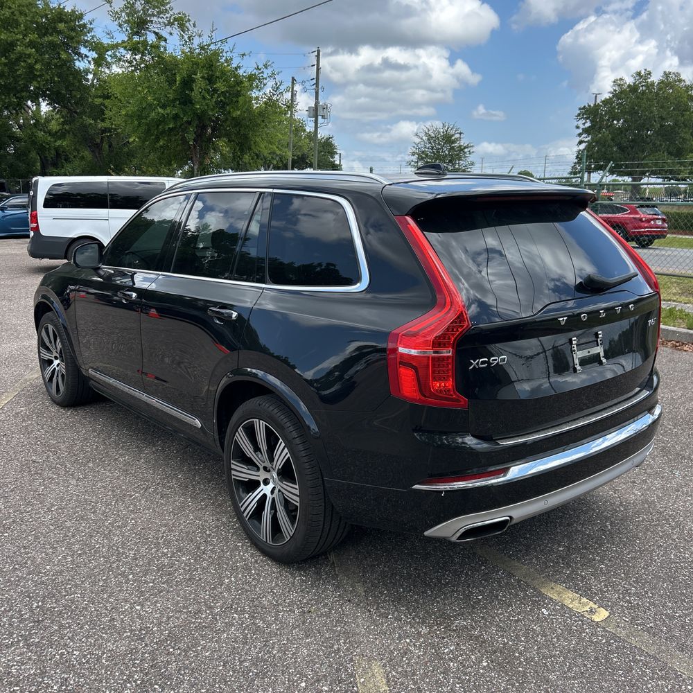 2021 Volvo XC90 T6 Inscription 7 Passenger