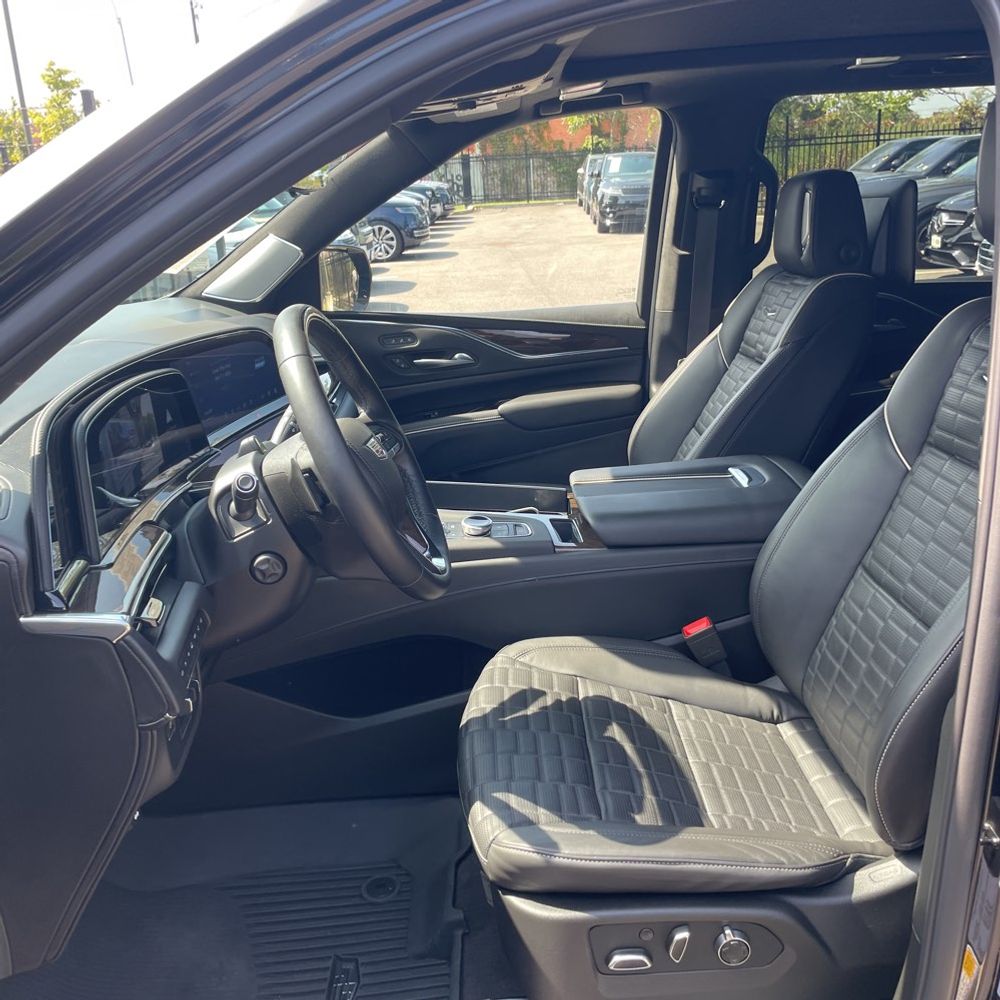 2024 Cadillac Escalade ESV Sport Platinum