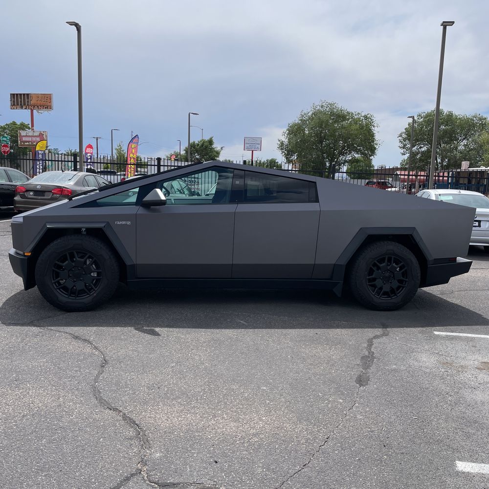 2024 Tesla Cybertruck Base