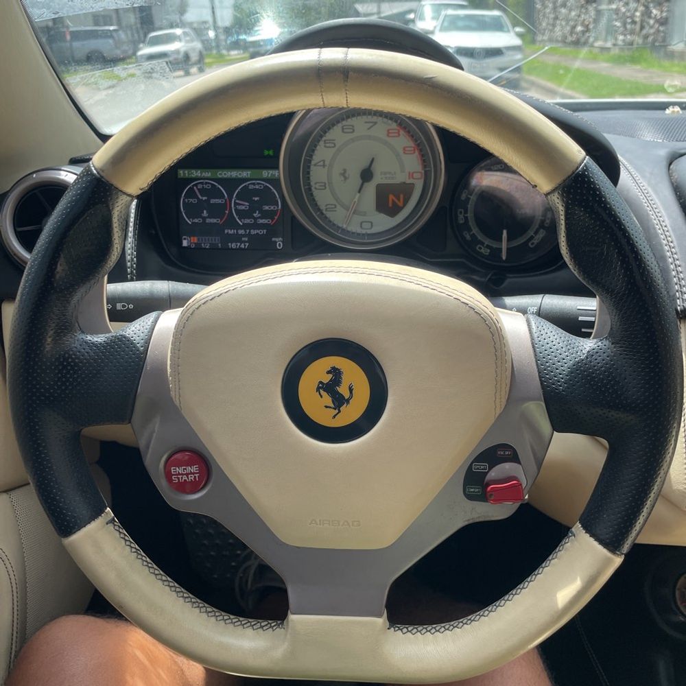 2013 Ferrari California Base