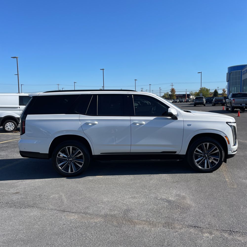 2025 Cadillac Escalade Sport