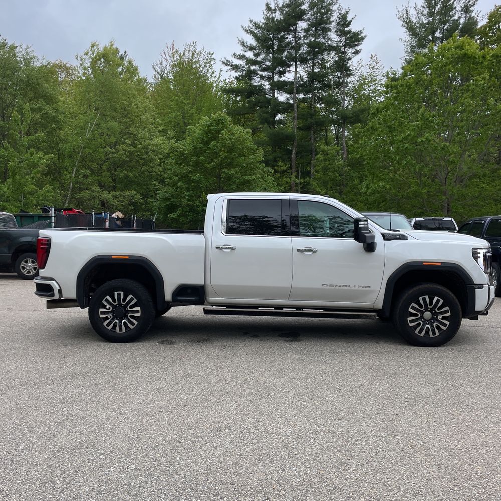 2024 GMC Sierra 3500HD Denali Ultimate