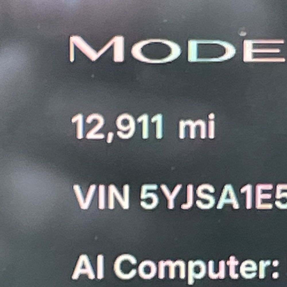 2022 Tesla Model S Base