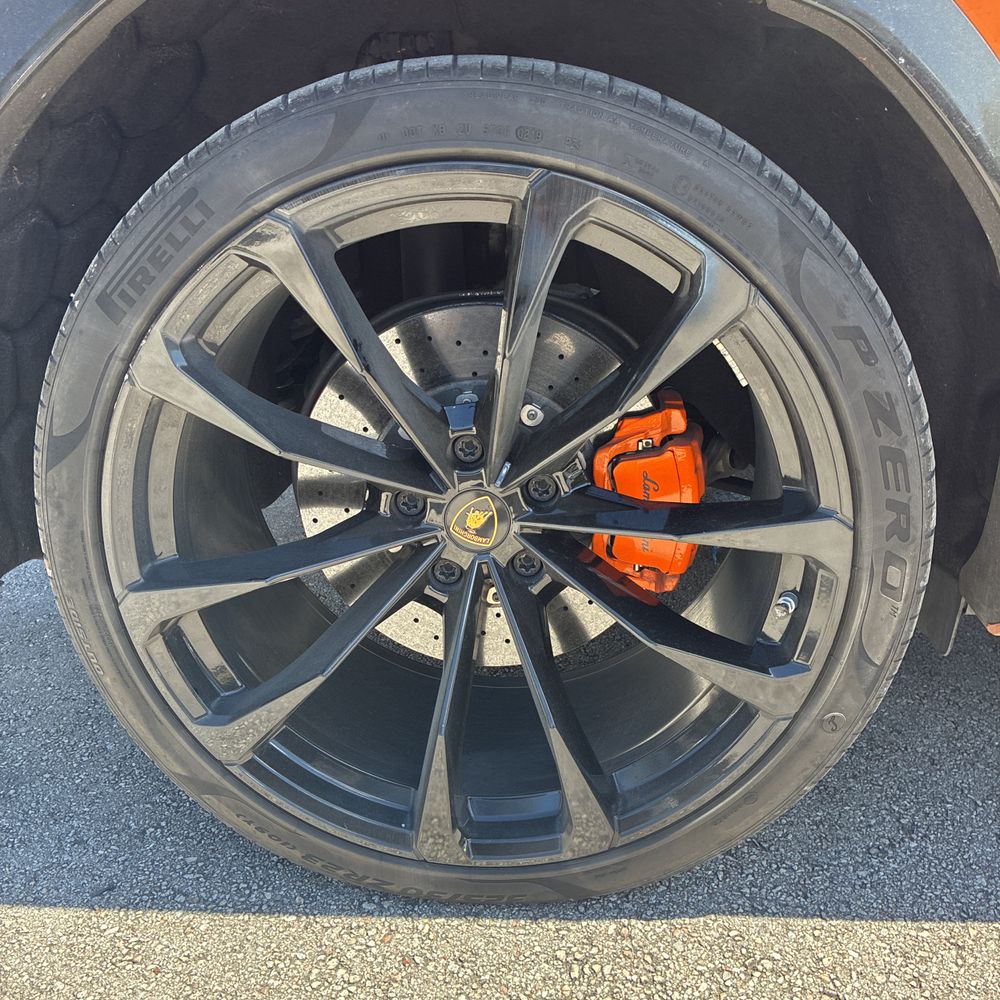 2019 Lamborghini Urus