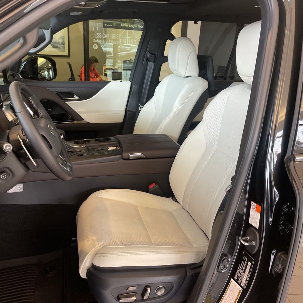 2024 Lexus LX 600 Luxury