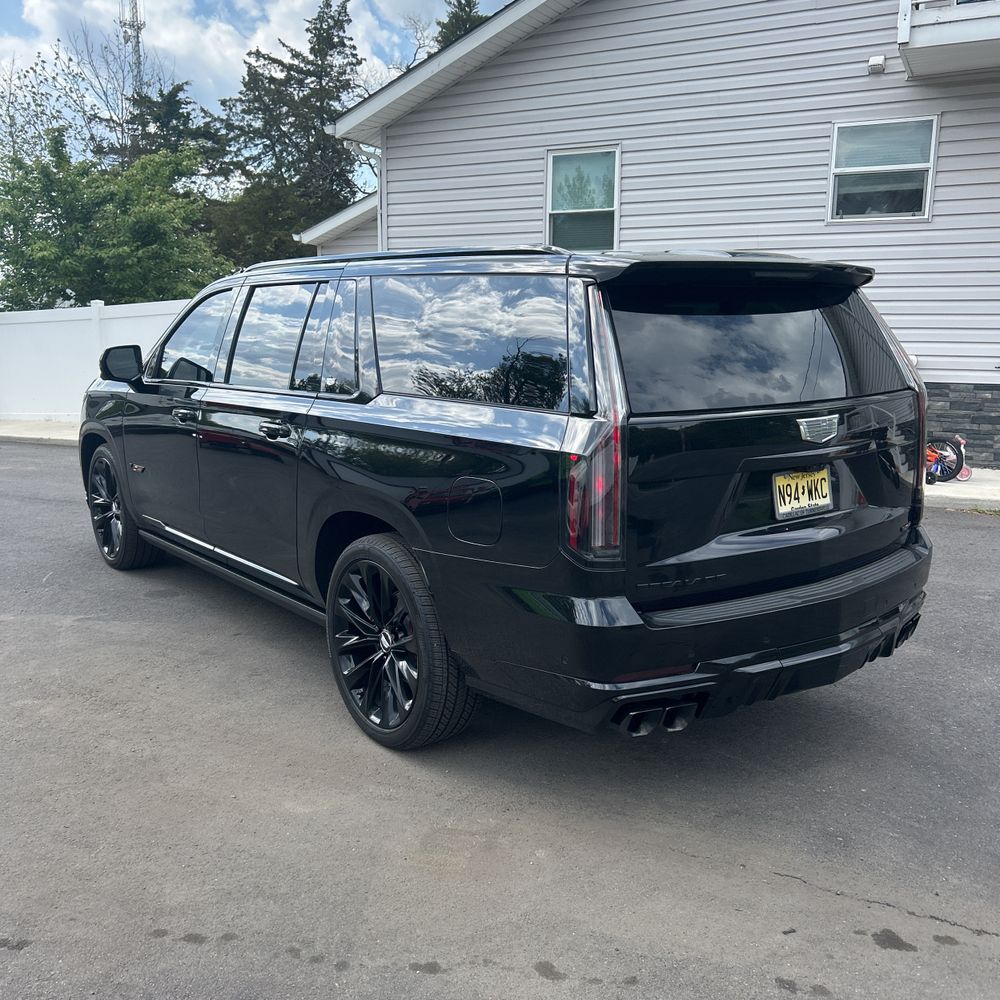 2026 Cadillac Escalade-V ESV Base