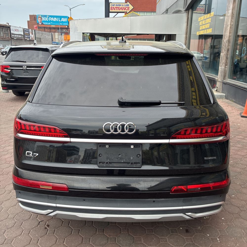 2023 Audi Q7 Prestige