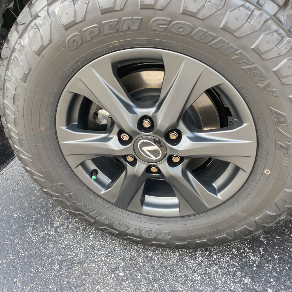 2025 Lexus LX 700h Overtrail
