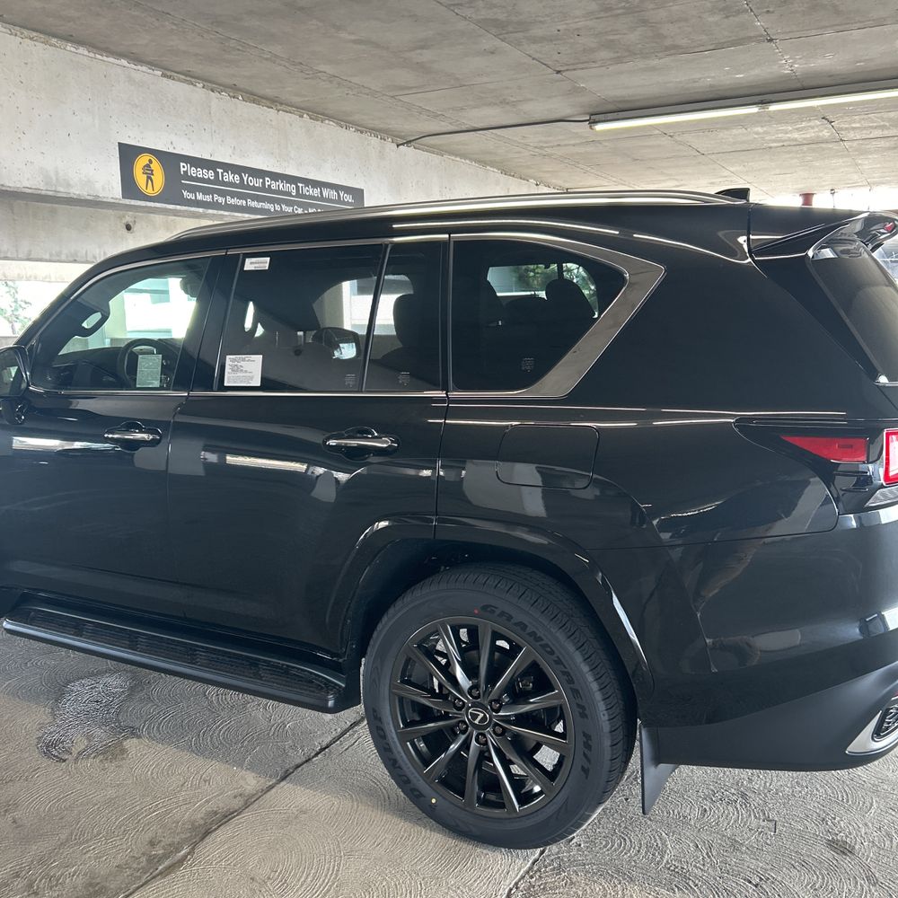 2025 Lexus LX-Series LX600 F Sport