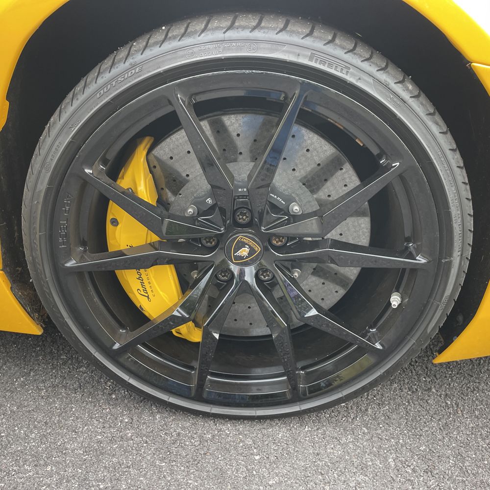 2014 Lamborghini Aventador