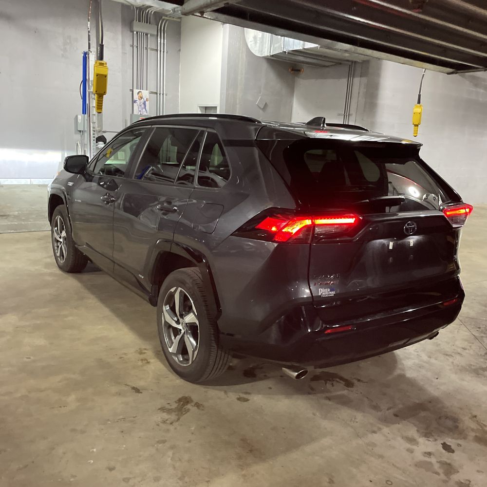 2024 Toyota RAV4 Prime SE