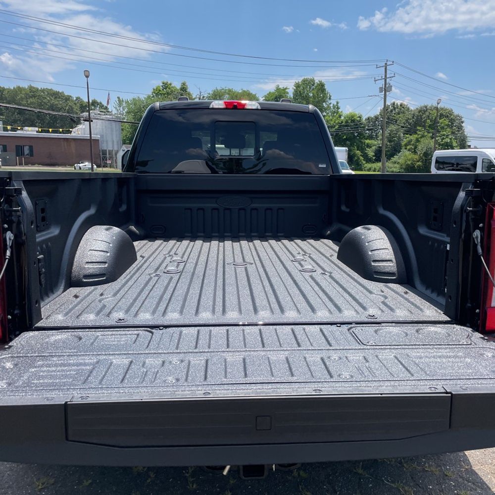 2025 Ford F-450 Super Duty Platinum