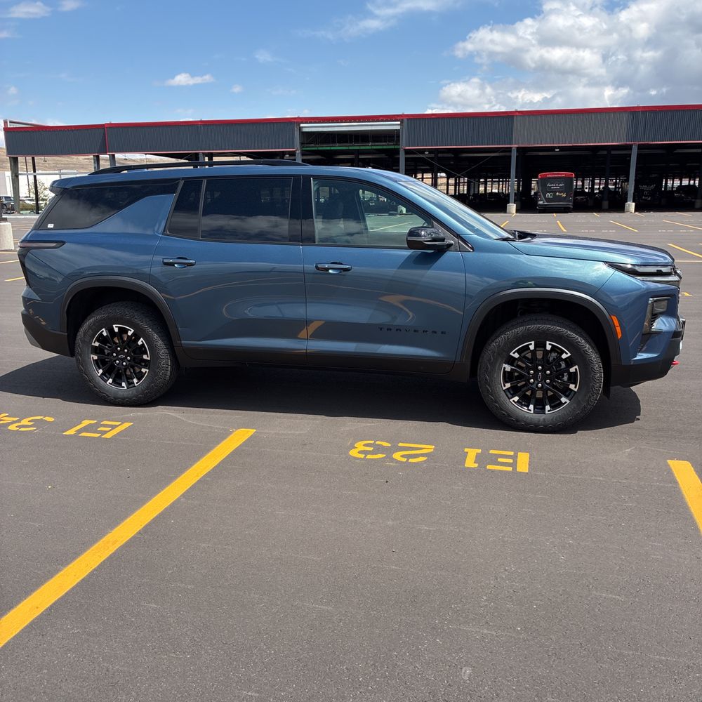 2025 Chevrolet Traverse Z71