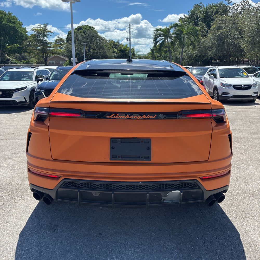 2019 Lamborghini Urus