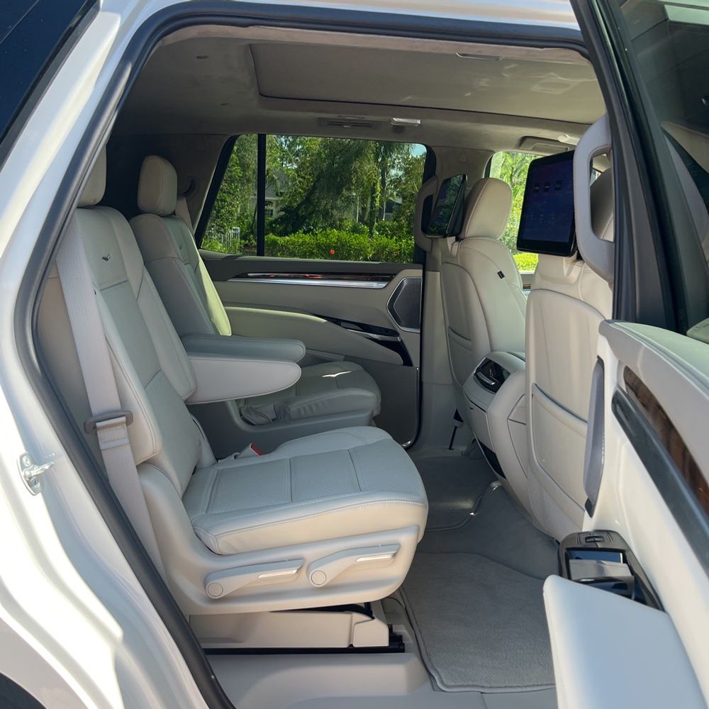 2025 Cadillac Escalade Sport Platinum