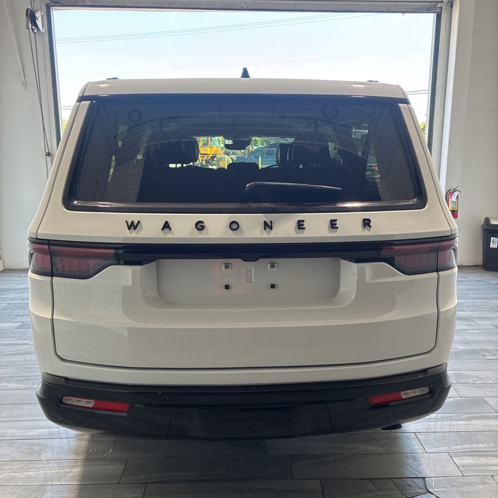 2025 Jeep Wagoneer L Series II Carbide 4x4