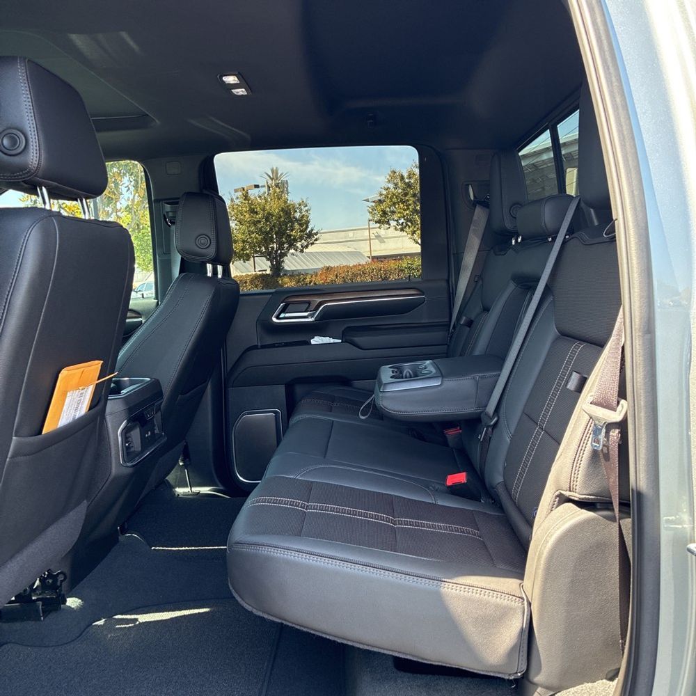 2024 Chevrolet Silverado 3500HD High Country