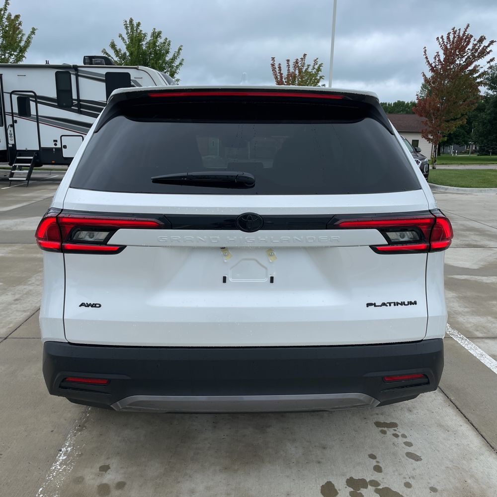 2025 Toyota Grand Highlander Platinum