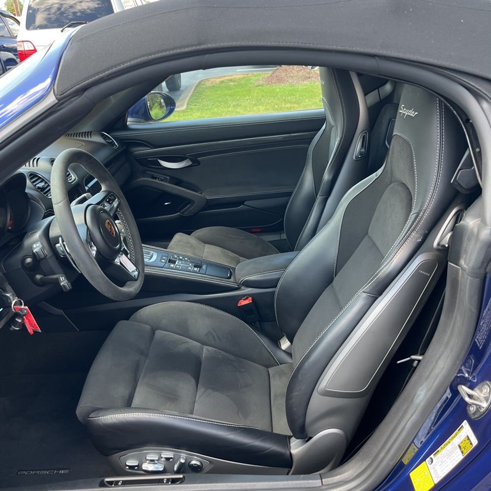 2023 Porsche 718 Boxster Spyder