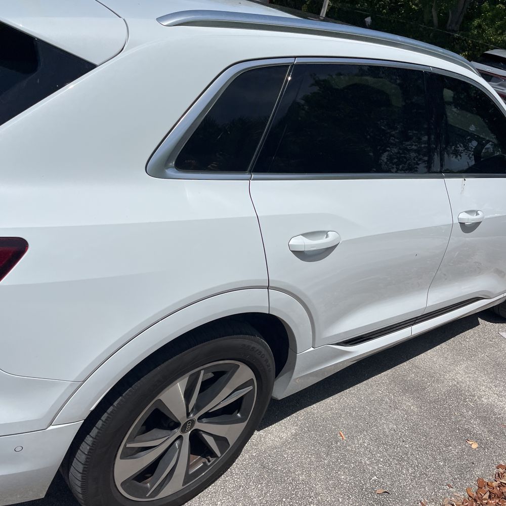 2024 Audi Q8 e-tron quattro Premium Plus