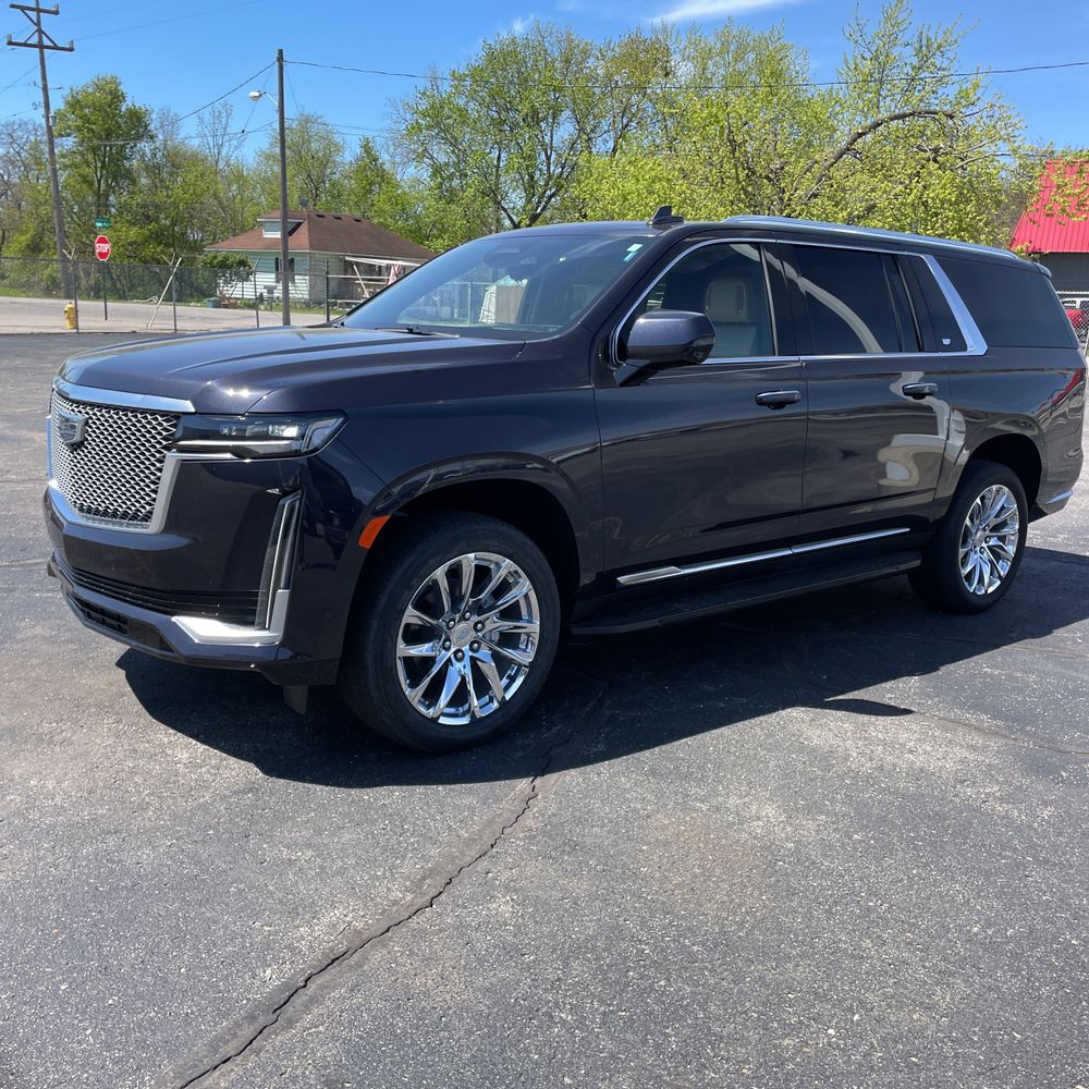 2023 Cadillac Escalade ESV Premium Luxury