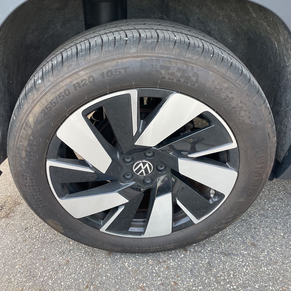2024 Volkswagen Atlas Cross Sport SE 4Motion