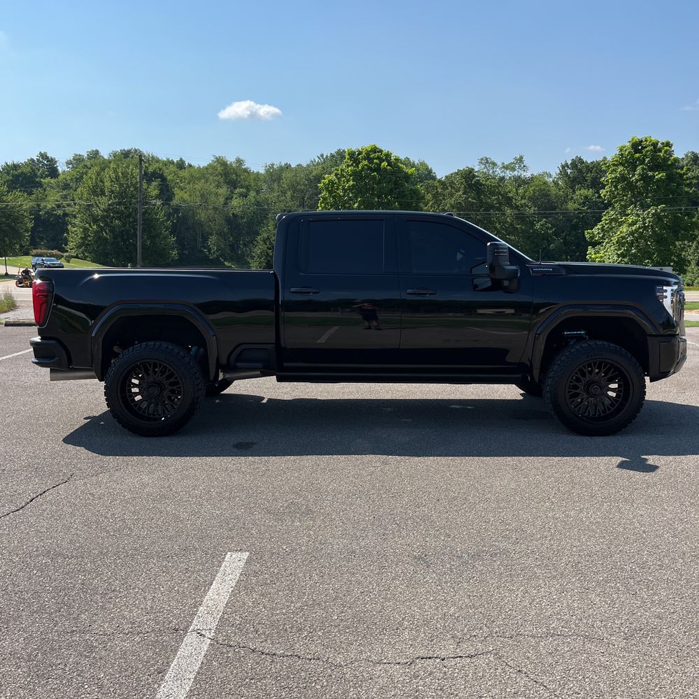 2024 GMC Sierra 3500HD Denali Ultimate