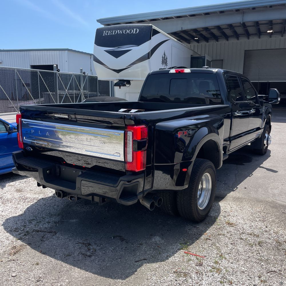 2023 Ford F-350 Super Duty Platinum