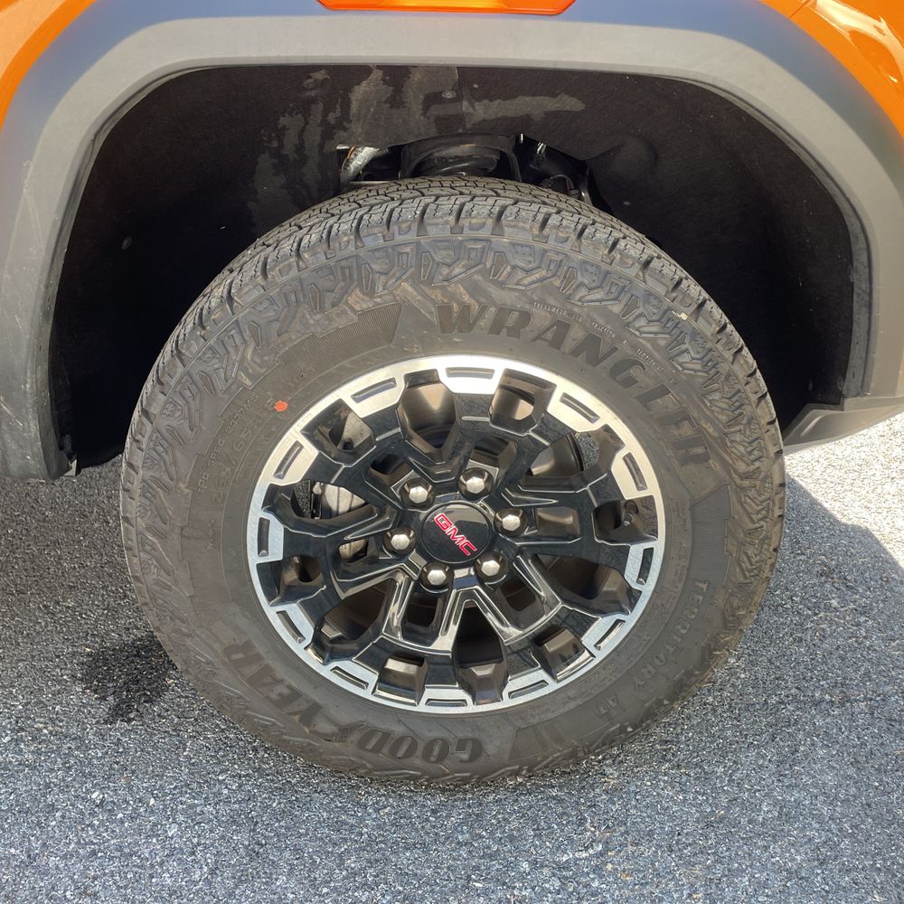 2026 GMC Canyon AT4