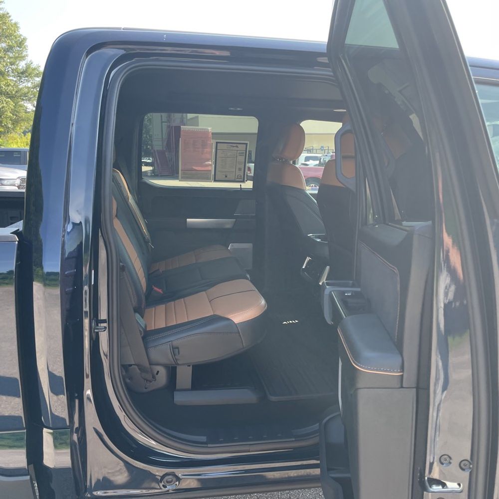 2024 Ford F-250 Super Duty Platinum