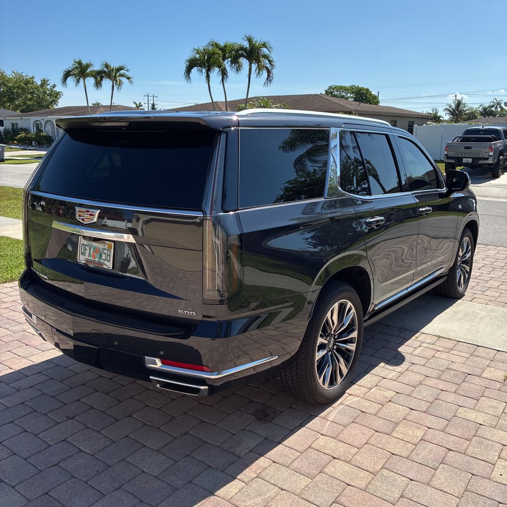 2025 Cadillac Escalade Premium Luxury