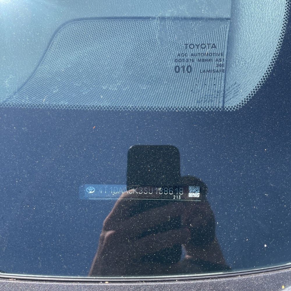 2025 Toyota Camry SE