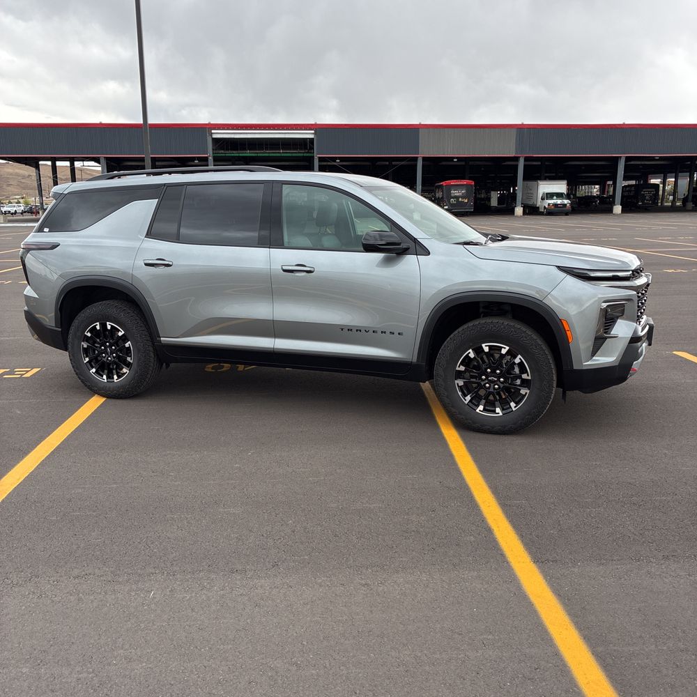 2025 Chevrolet Traverse Z71