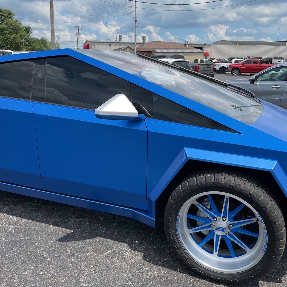 2024 Tesla Cybertruck Base