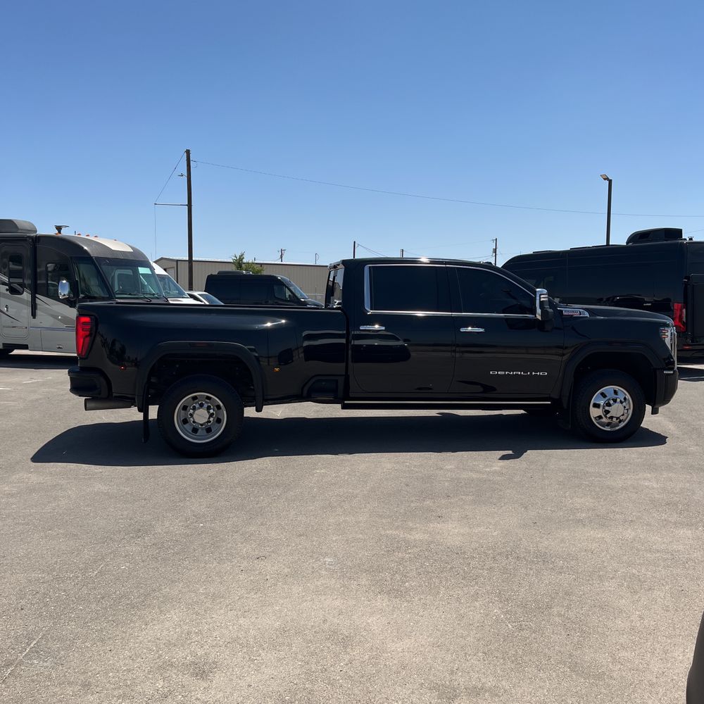2024 GMC Sierra 3500HD Denali