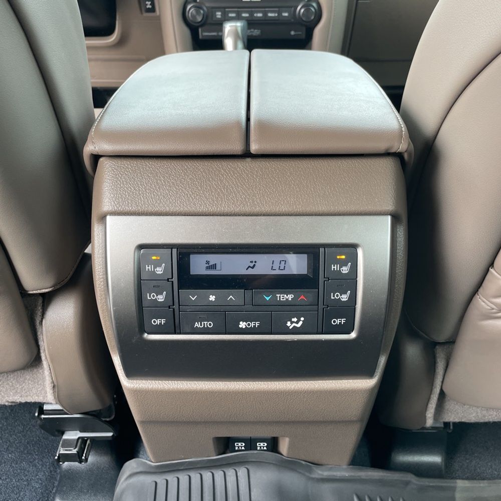2023 Lexus GX 460 Base