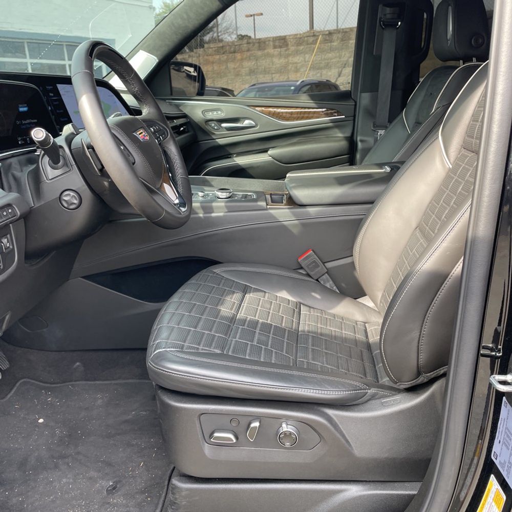 2024 Cadillac Escalade ESV Sport Platinum
