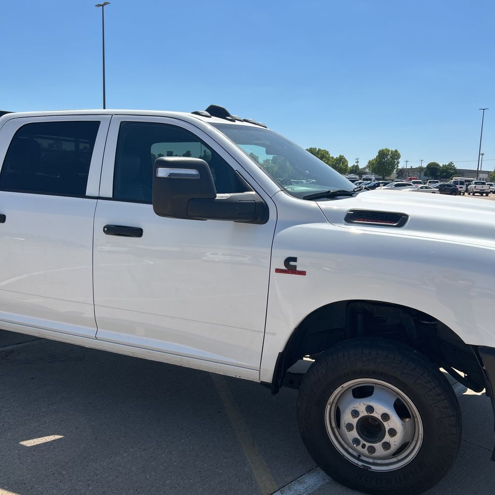 2024 Ram 3500 Chassis Tradesman/SLT/Laramie/Limited