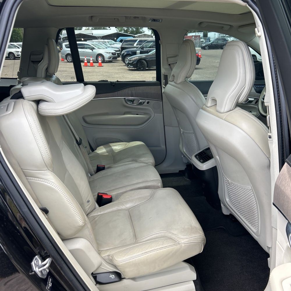 2021 Volvo XC90 T6 Inscription 7 Passenger