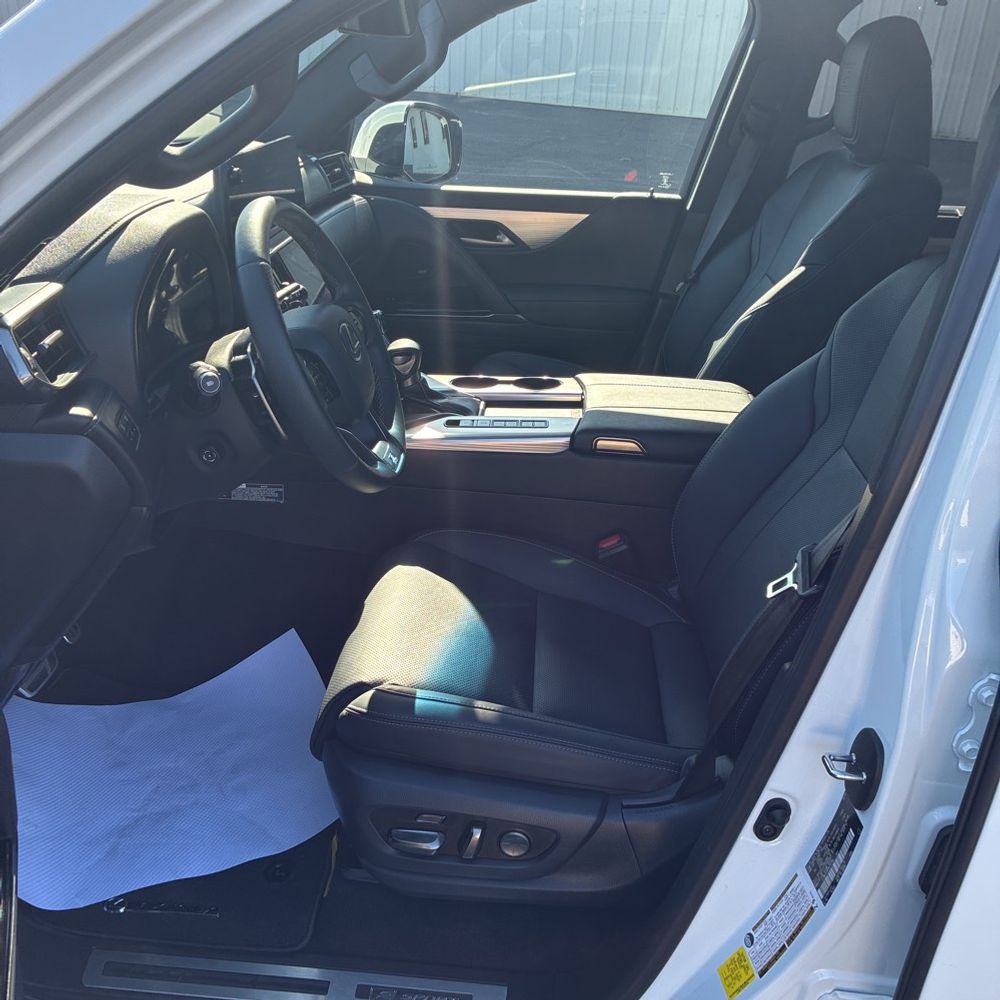 2024 Lexus LX 600 F SPORT Handling